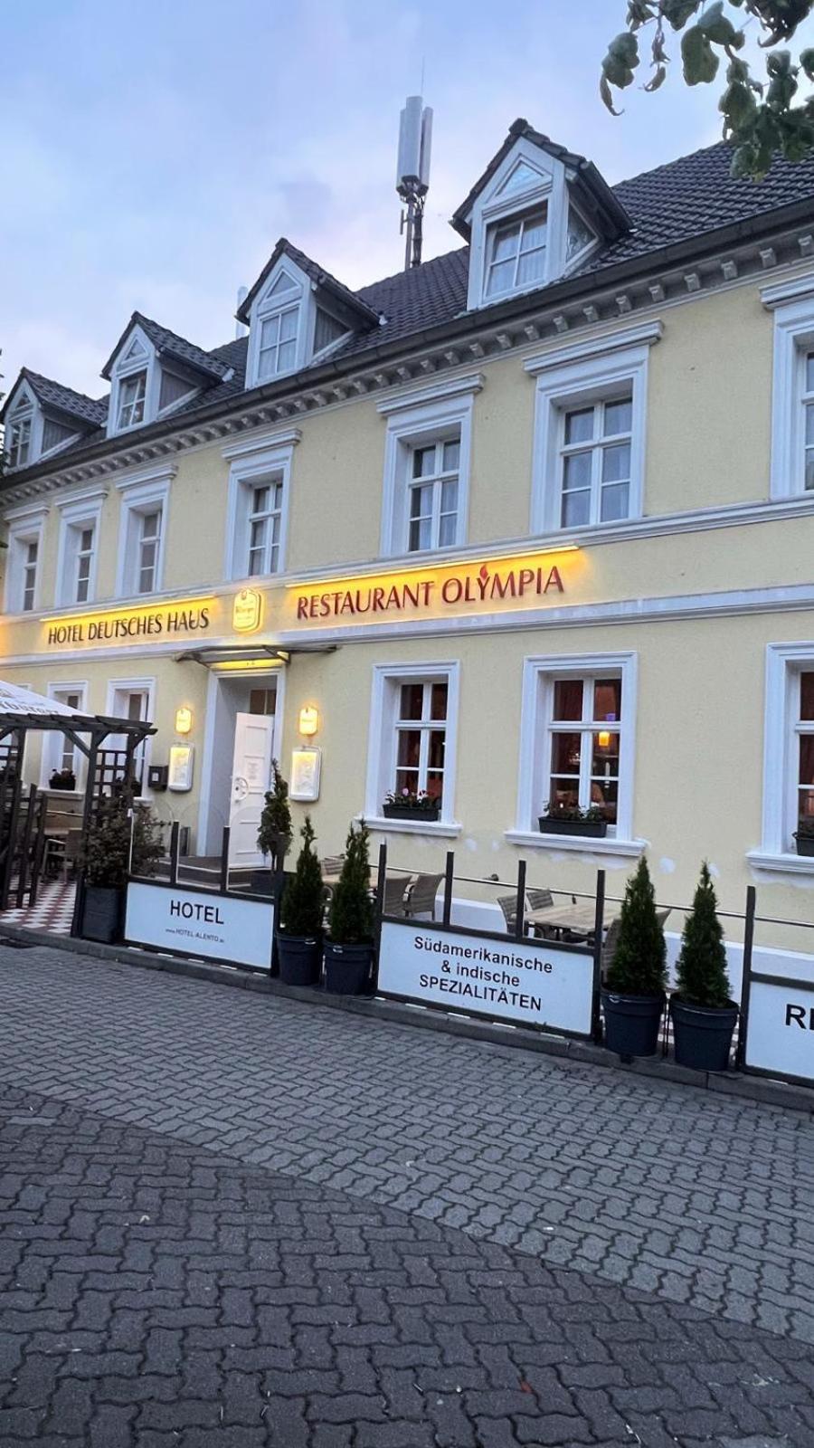 Hotel Alento Im Deutschen Haus Restaurant Olympia Magdeburgo Exterior foto